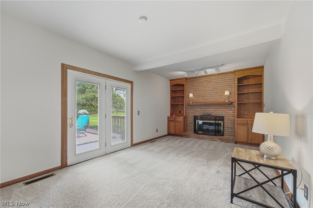 5224 Oakbriar Circle NE Canton OH 44705