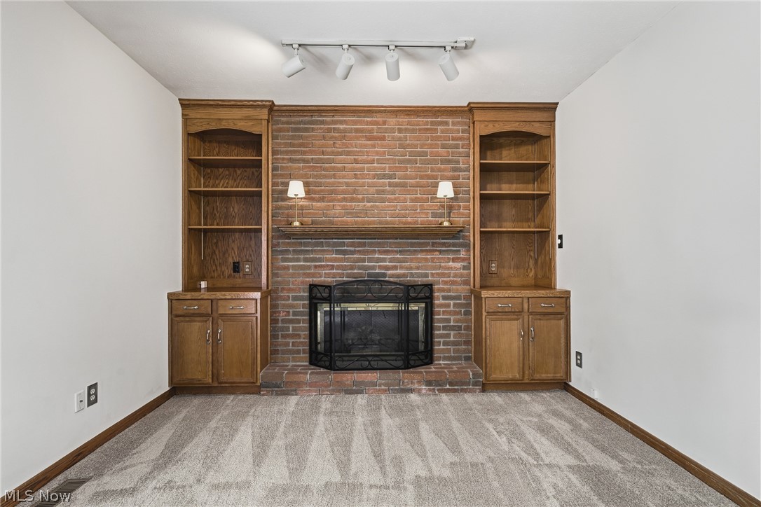 5224 Oakbriar Circle NE Canton OH 44705