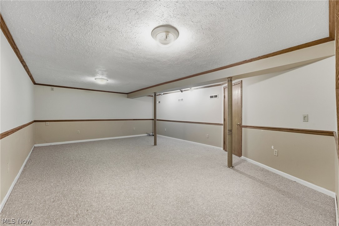 5224 Oakbriar Circle NE Canton OH 44705