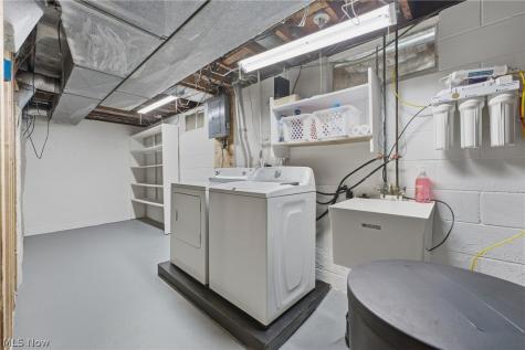 5224 Oakbriar Circle NE Canton OH 44705