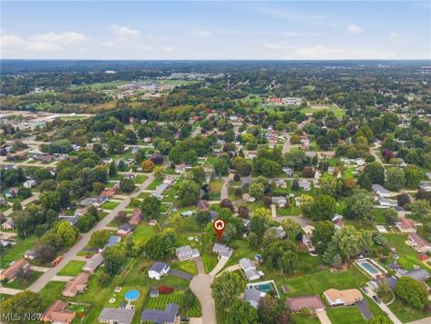 5224 Oakbriar Circle NE Canton OH 44705