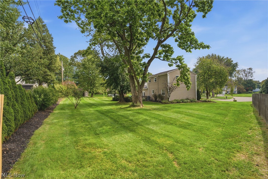 5224 Oakbriar Circle NE Canton OH 44705