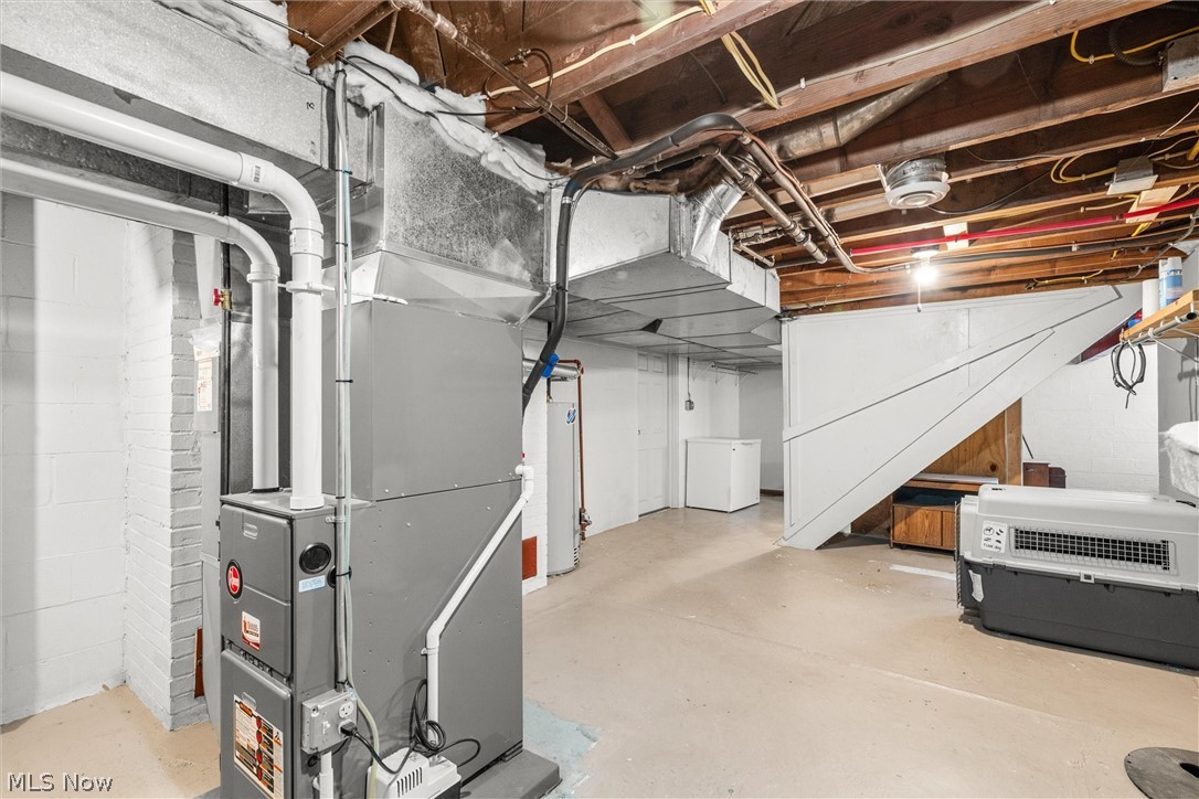 135 N Middle Street Columbiana OH 44408