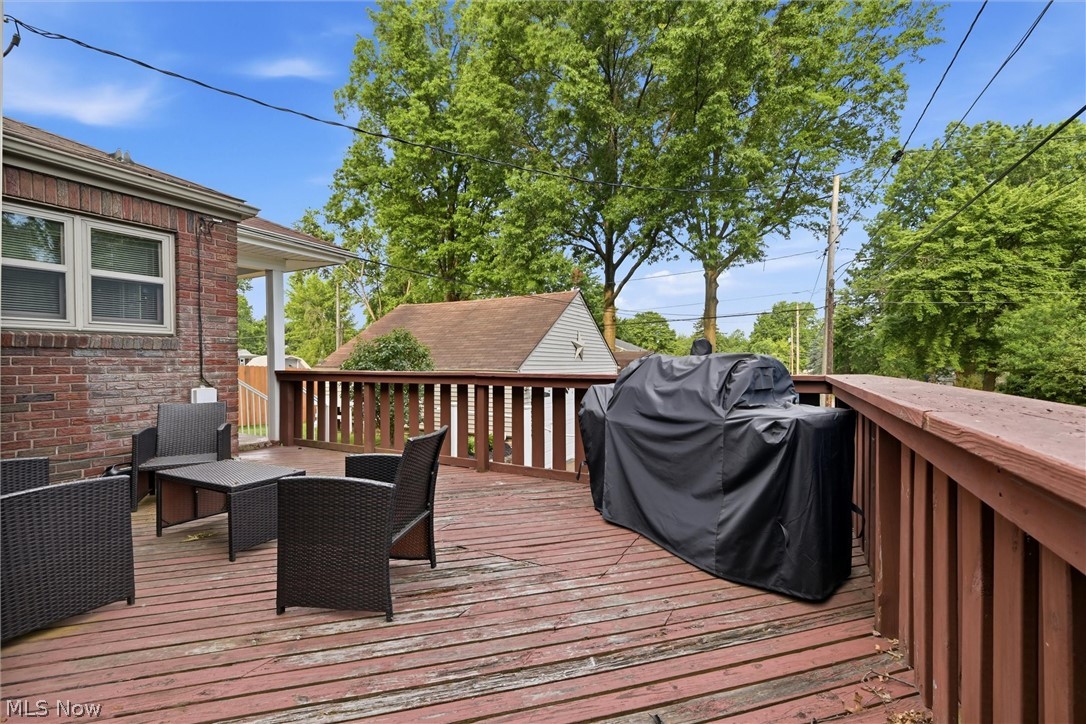 135 N Middle Street Columbiana OH 44408