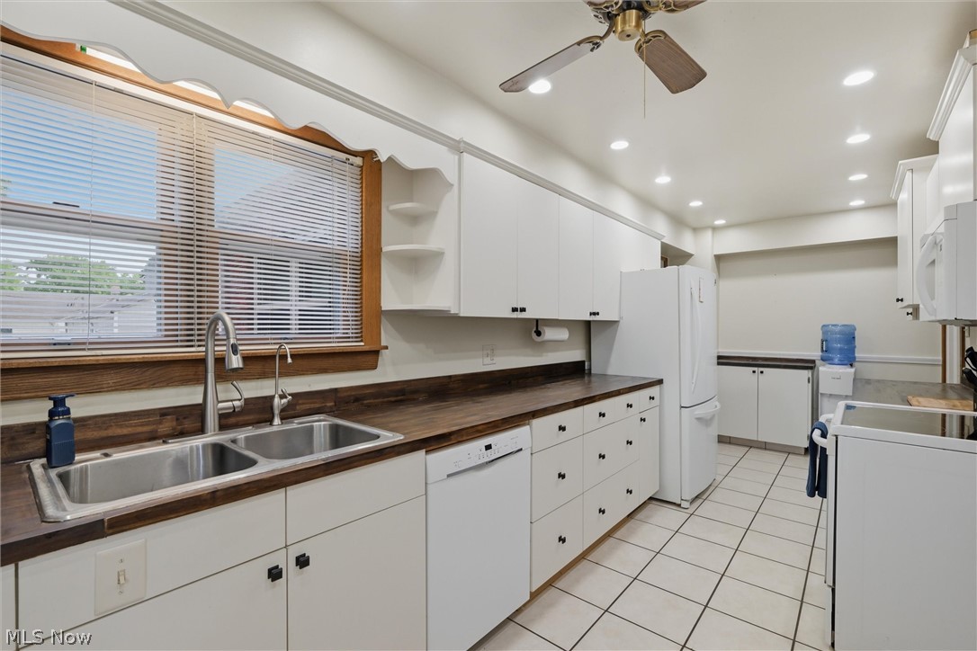 135 N Middle Street Columbiana OH 44408