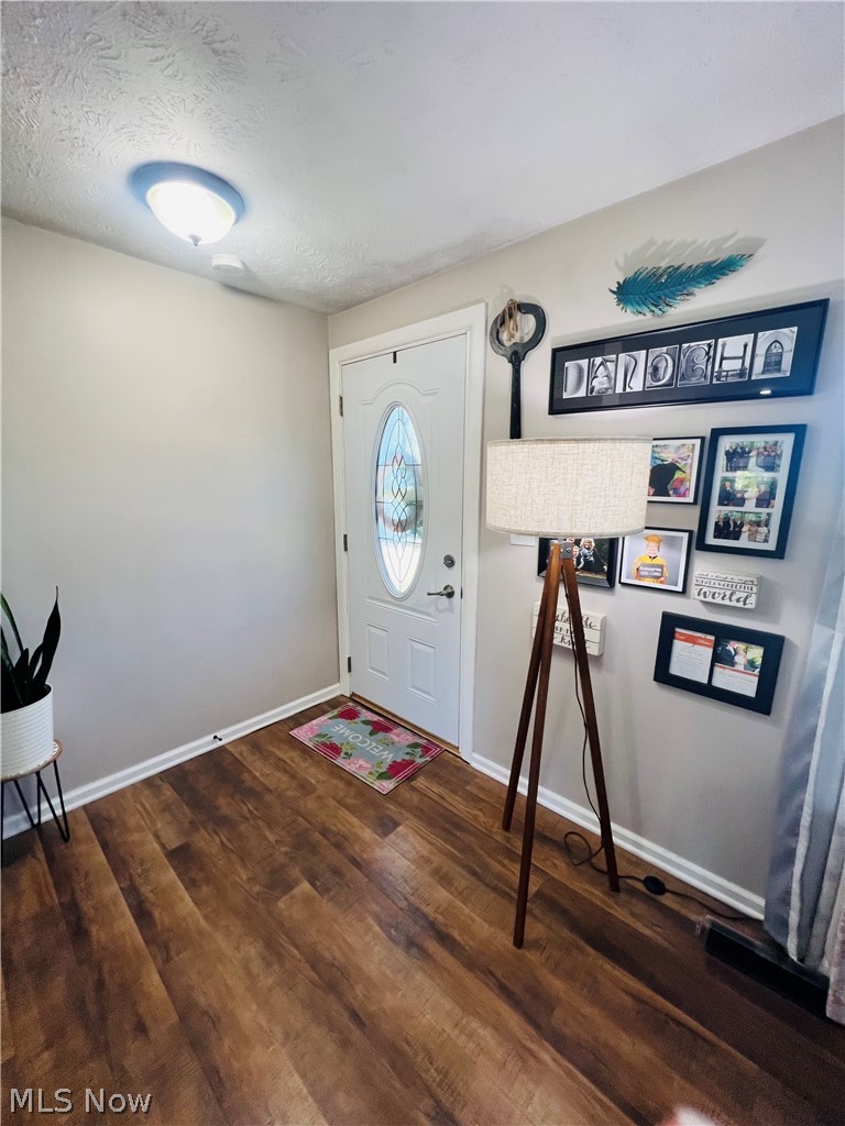 2941 Malibu Drive SW Warren OH 44481