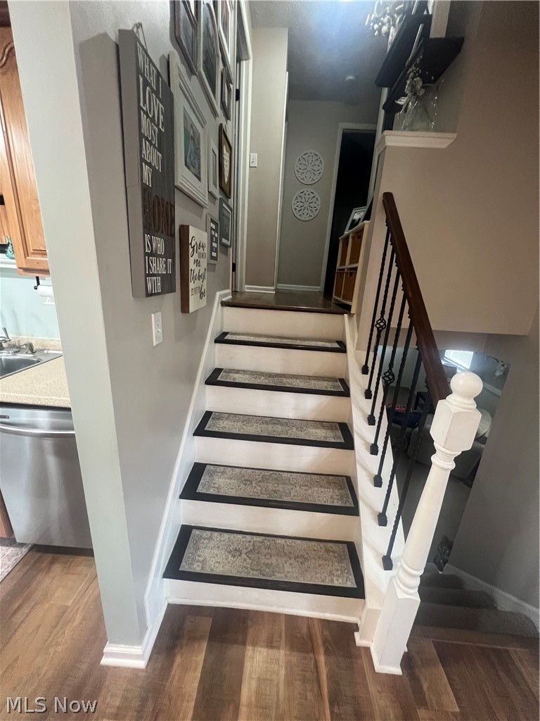 2941 Malibu Drive SW Warren OH 44481