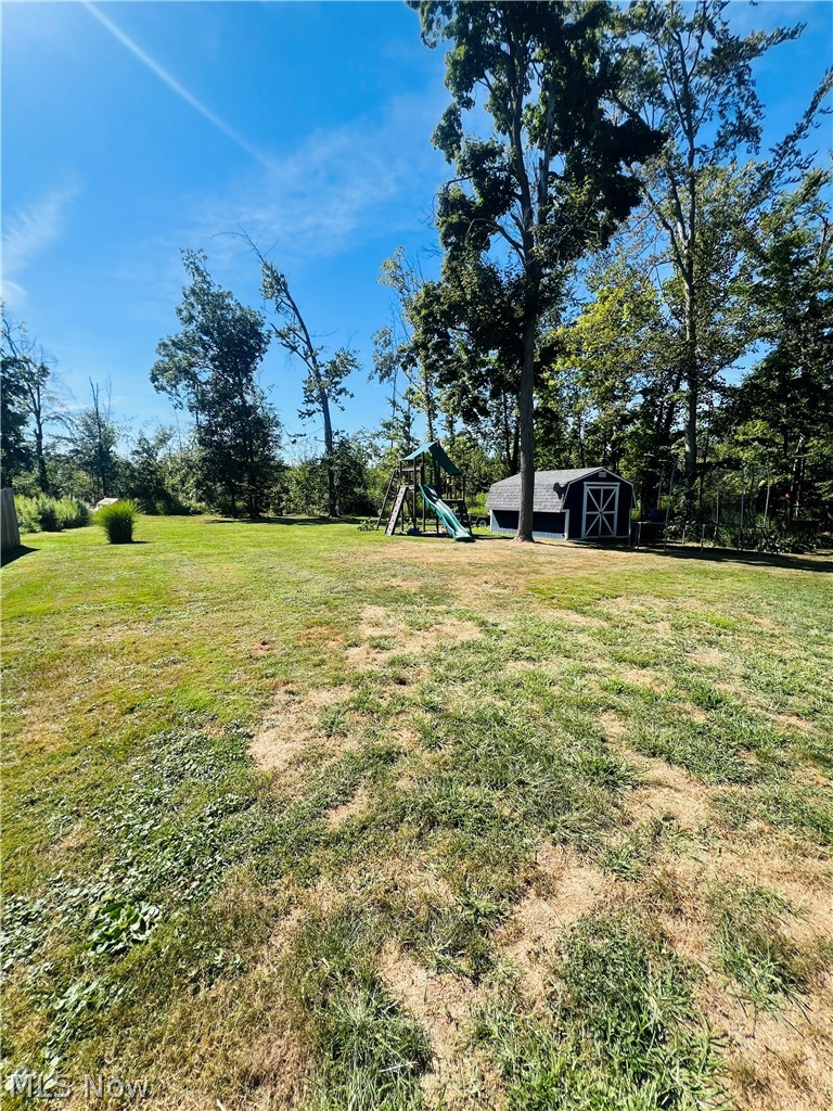 2941 Malibu Drive SW Warren OH 44481