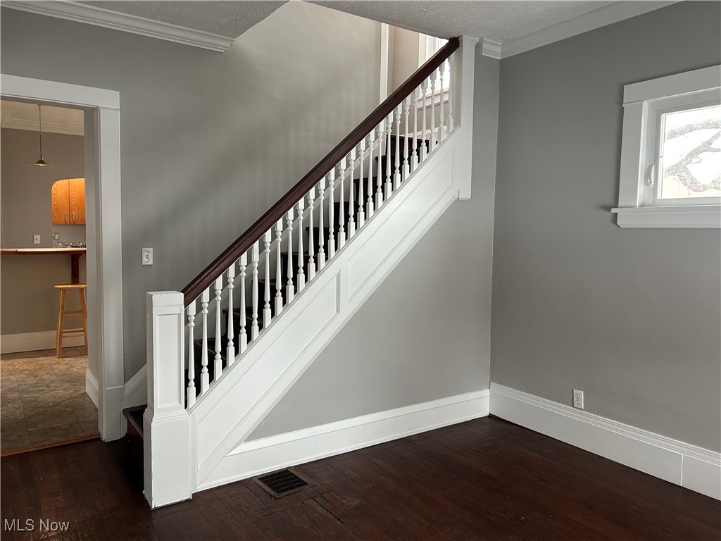 4713 W 150th Street Cleveland OH 44135