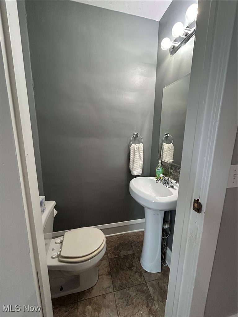 4713 W 150th Street Cleveland OH 44135