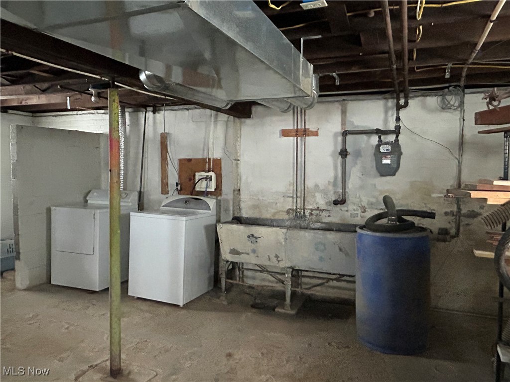 4713 W 150th Street Cleveland OH 44135