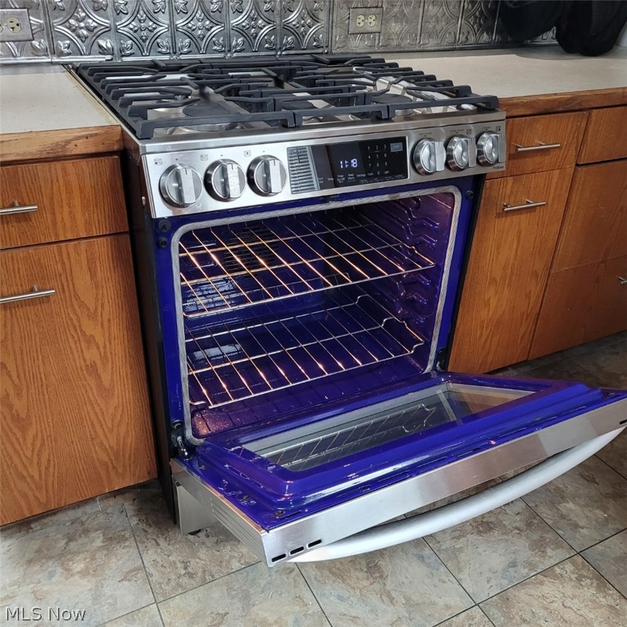 4713 W 150th Street Cleveland OH 44135