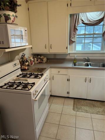 1621 Hobart Avenue NE Massillon OH 44646