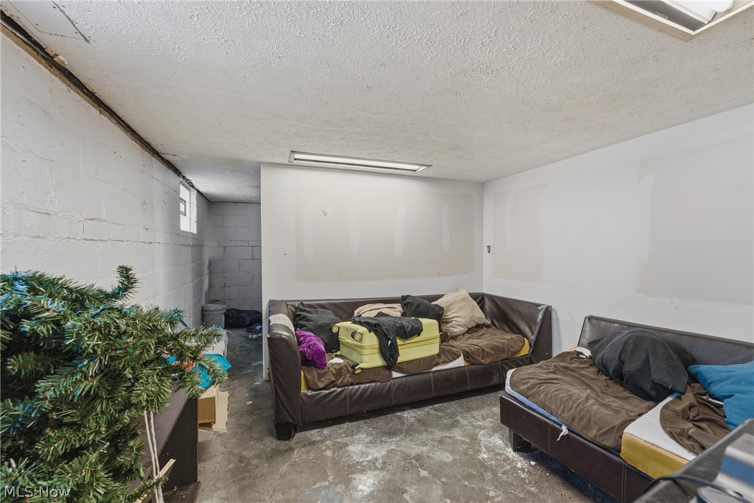 2015 10th Street SW Canton OH 44706