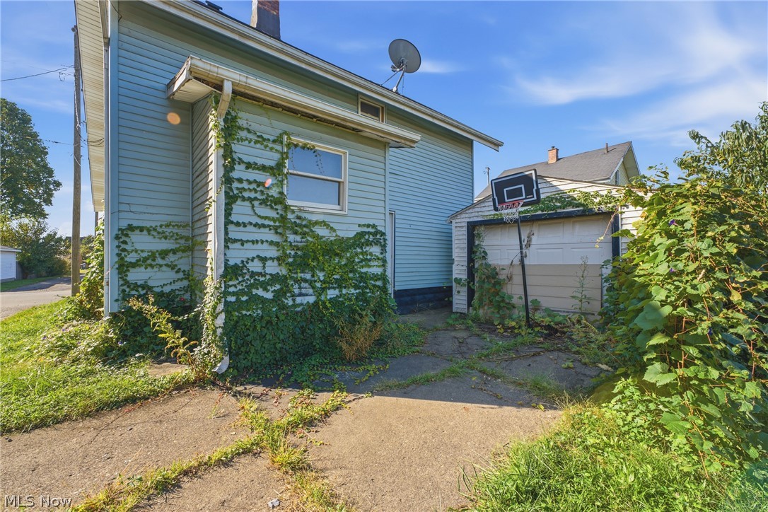 2015 10th Street SW Canton OH 44706