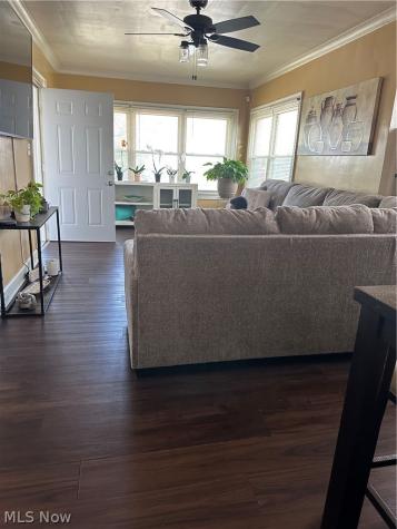 1566 E 204 Street E Euclid OH 44117