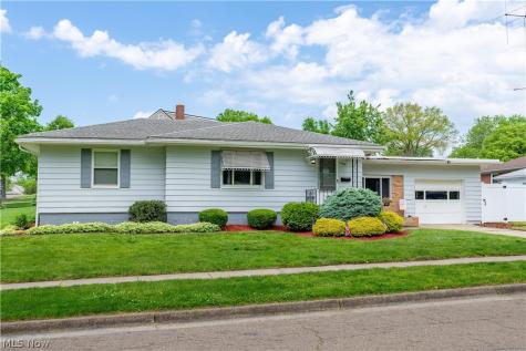 1780 Evergreen Avenue Akron OH 44301