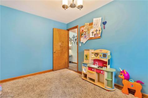1780 Evergreen Avenue Akron OH 44301