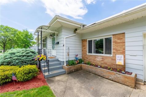 1780 Evergreen Avenue Akron OH 44301