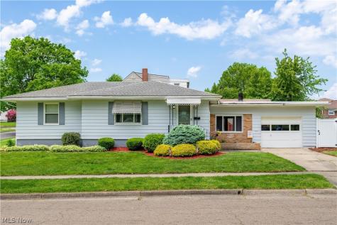 1780 Evergreen Avenue Akron OH 44301