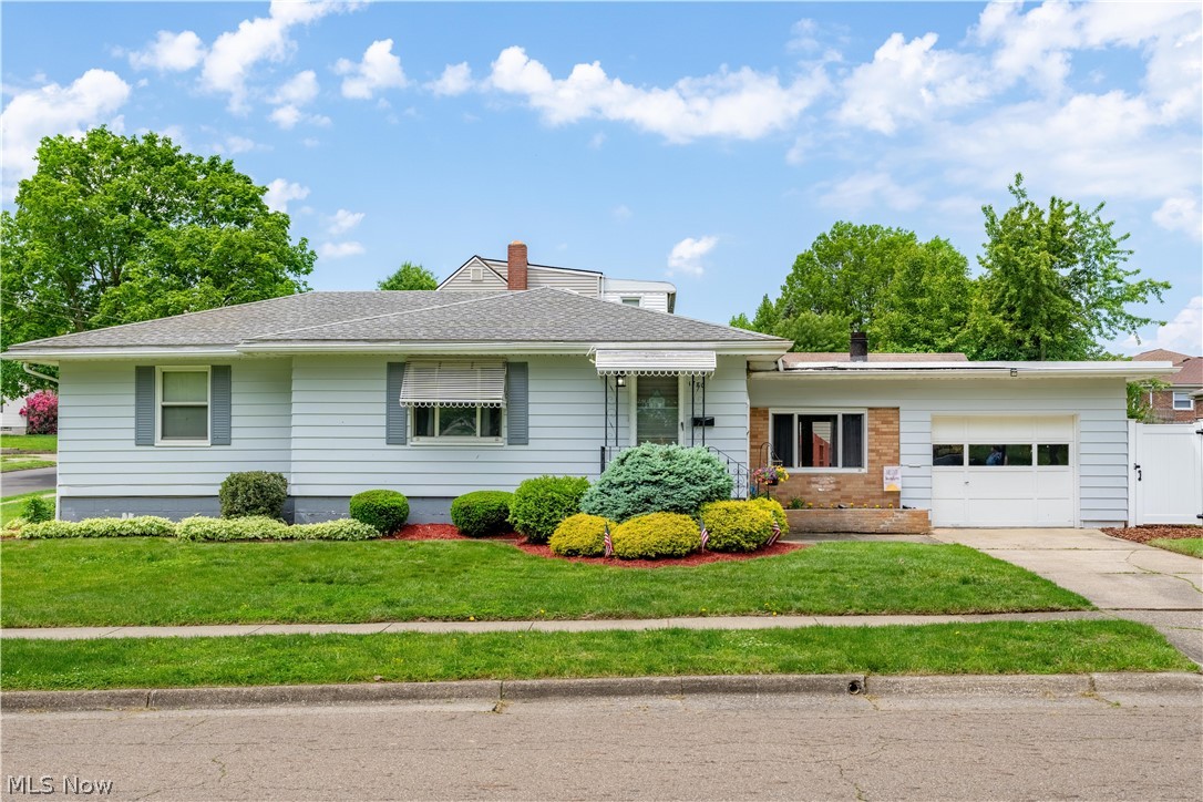 1780 Evergreen Avenue Akron OH 44301