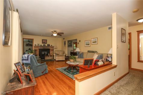 4856 Rootstown Road Ravenna OH 44266