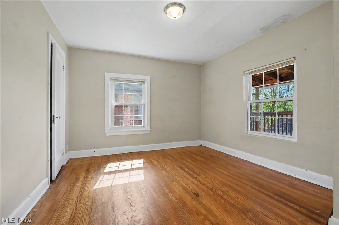 944 Canfield Road Youngstown OH 44511