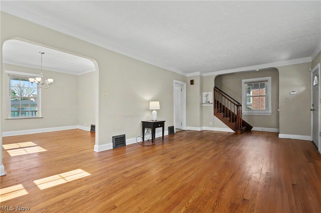 944 Canfield Road Youngstown OH 44511