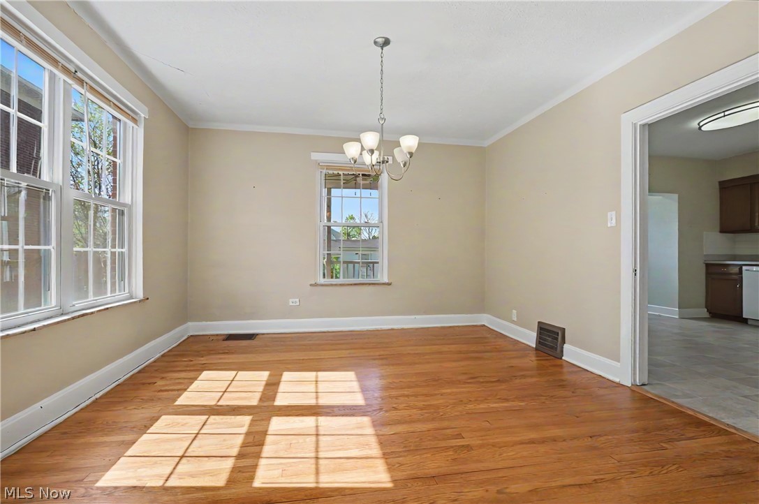 944 Canfield Road Youngstown OH 44511