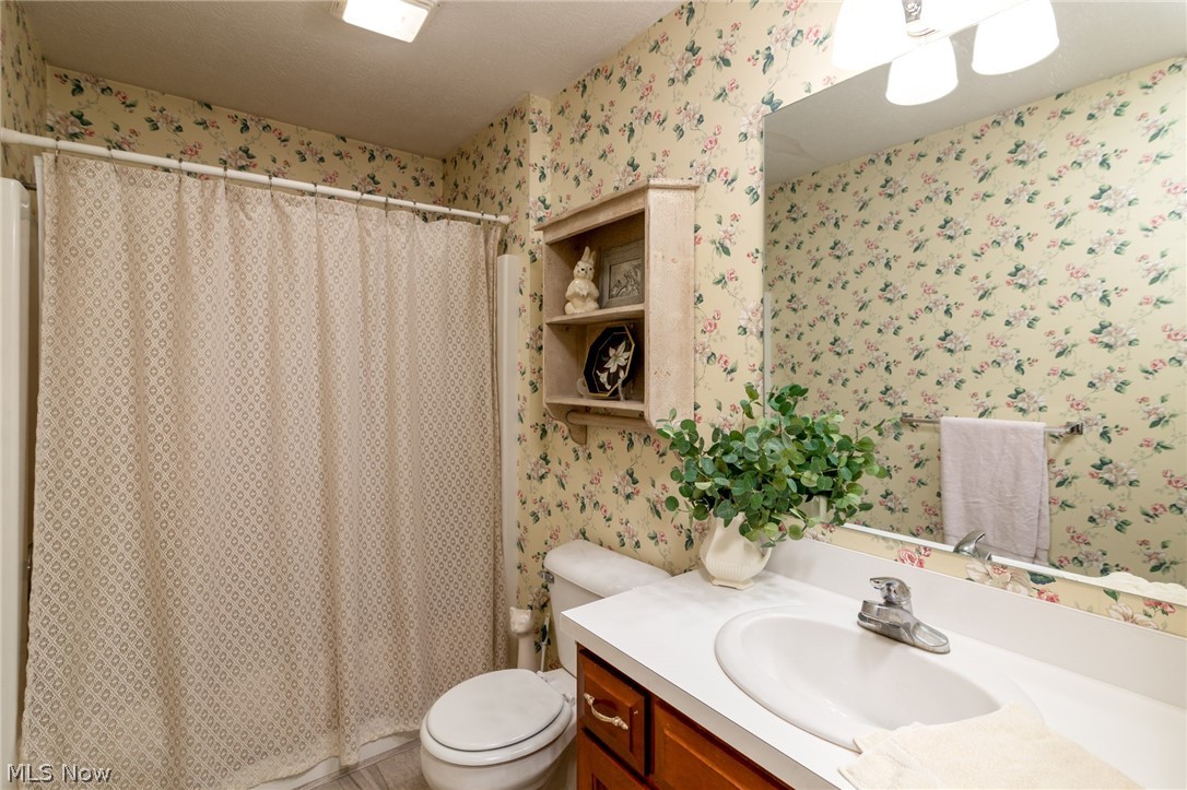 887 Manor Circle Howard OH 43028