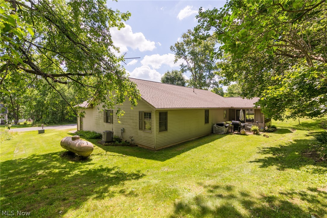 887 Manor Circle Howard OH 43028
