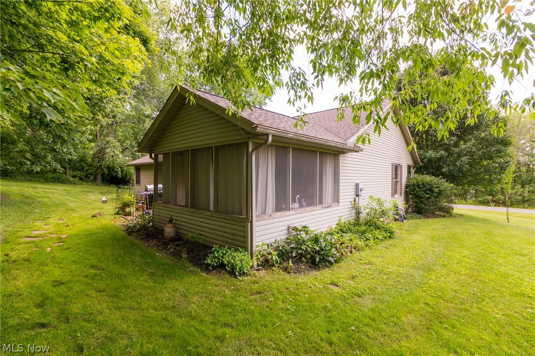 887 Manor Circle Howard OH 43028