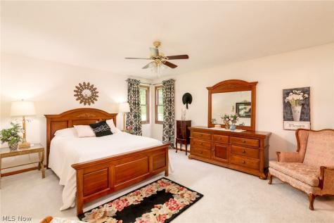 887 Manor Circle Howard OH 43028