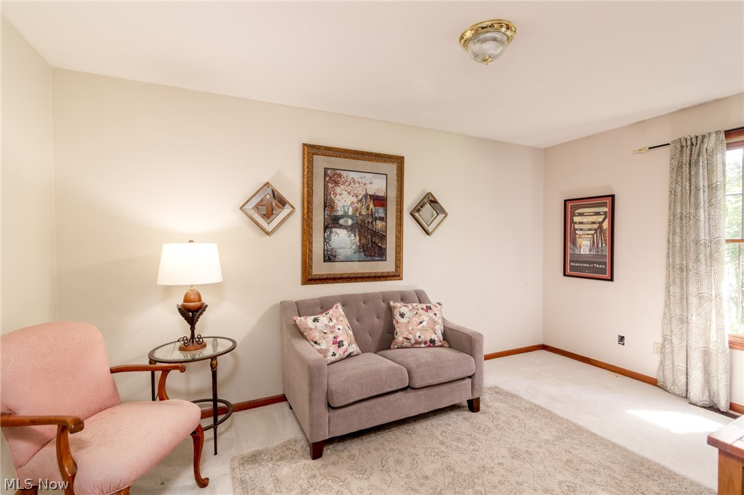 887 Manor Circle Howard OH 43028