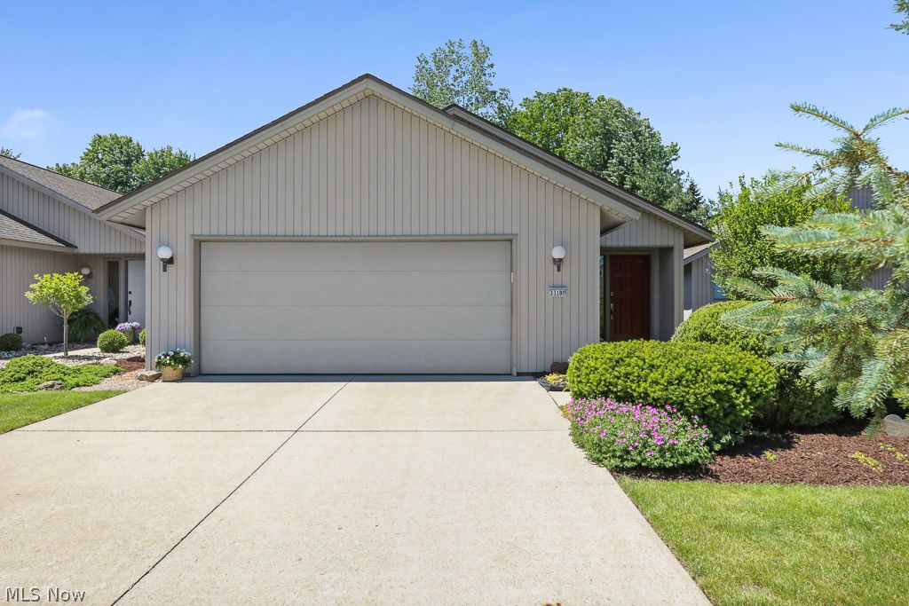 33180 Glenwood Court North Ridgeville OH 44039