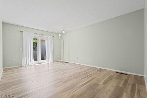 33180 Glenwood Court North Ridgeville OH 44039