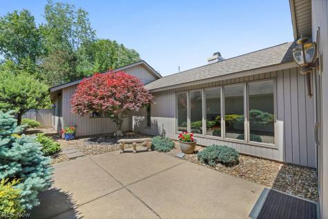33180 Glenwood Court North Ridgeville OH 44039