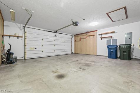33180 Glenwood Court North Ridgeville OH 44039