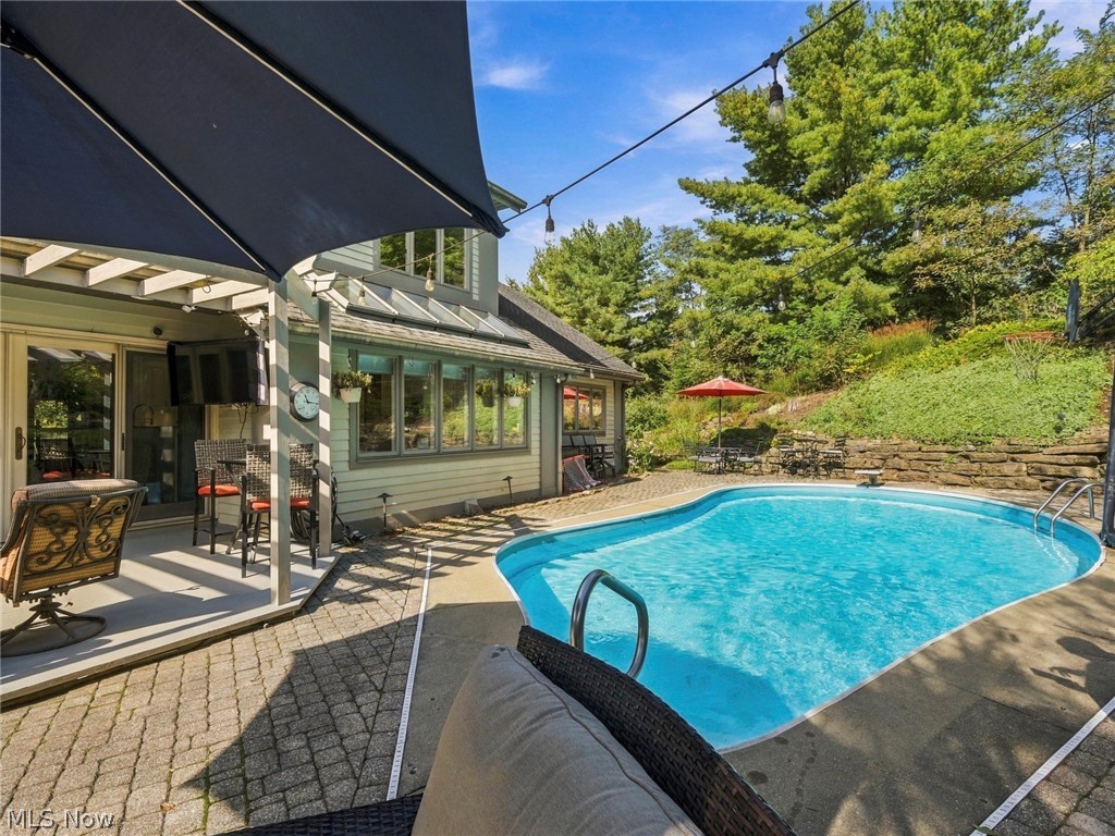 411 Donahey Avenue NE New Philadelphia OH 44663