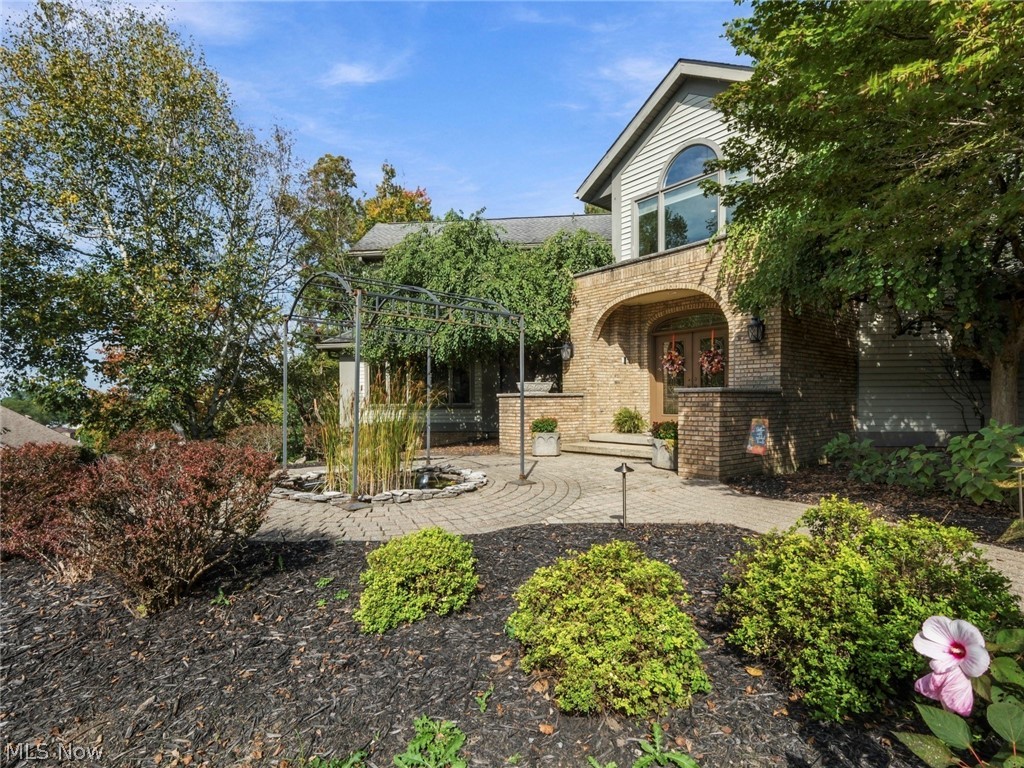 411 Donahey Avenue NE New Philadelphia OH 44663
