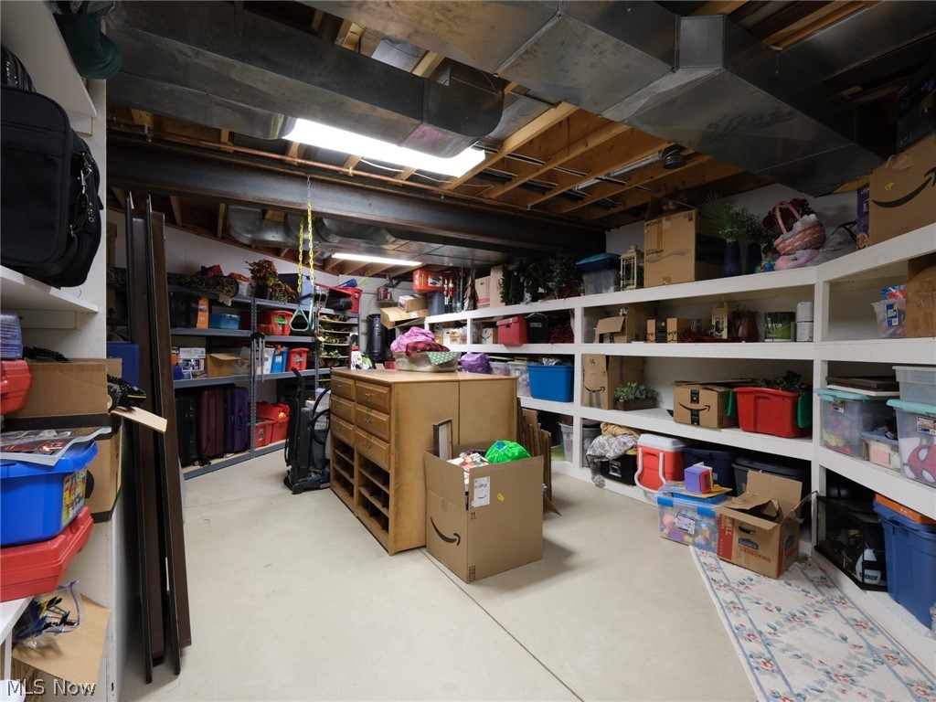 411 Donahey Avenue NE New Philadelphia OH 44663