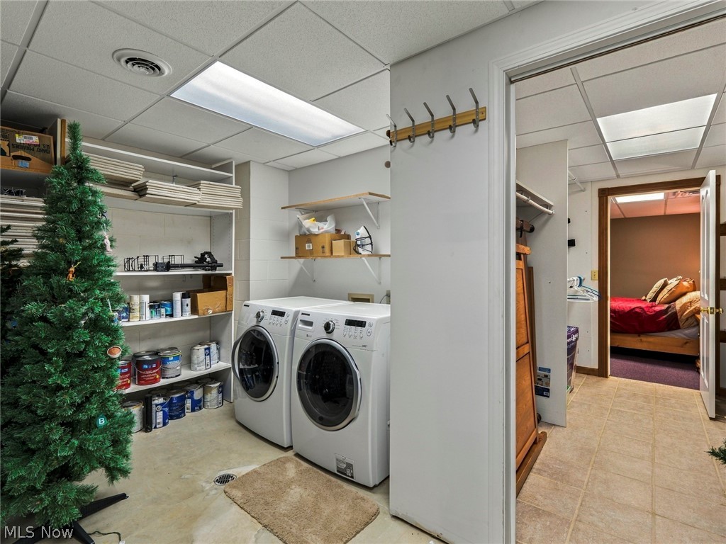 411 Donahey Avenue NE New Philadelphia OH 44663