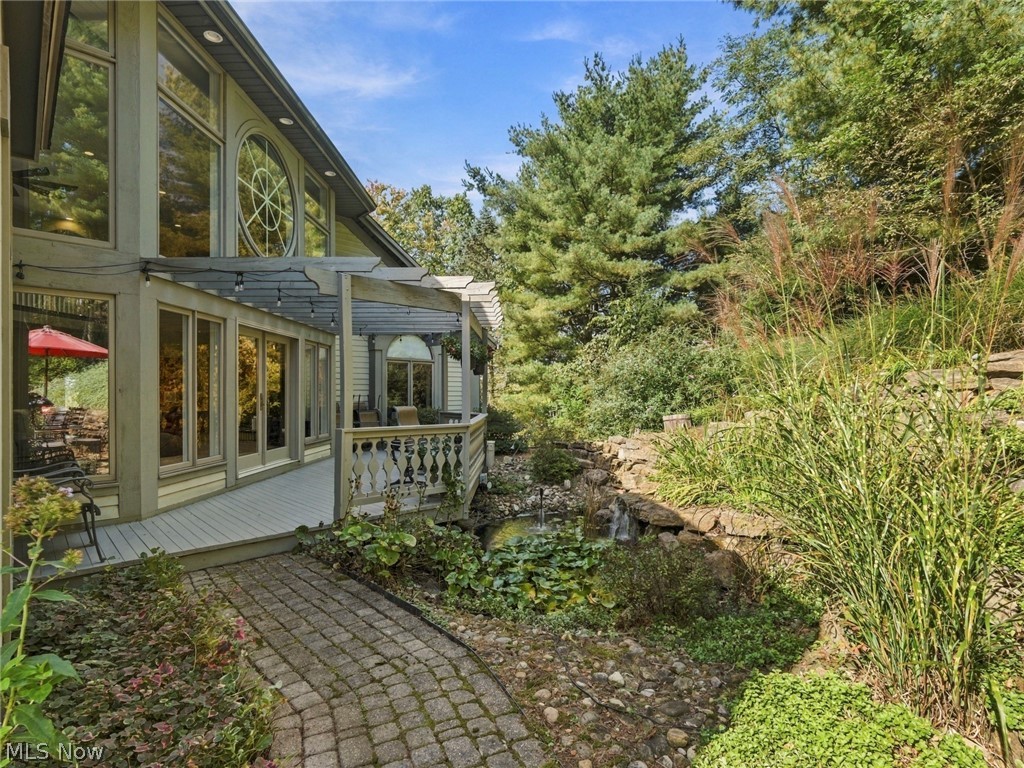 411 Donahey Avenue NE New Philadelphia OH 44663