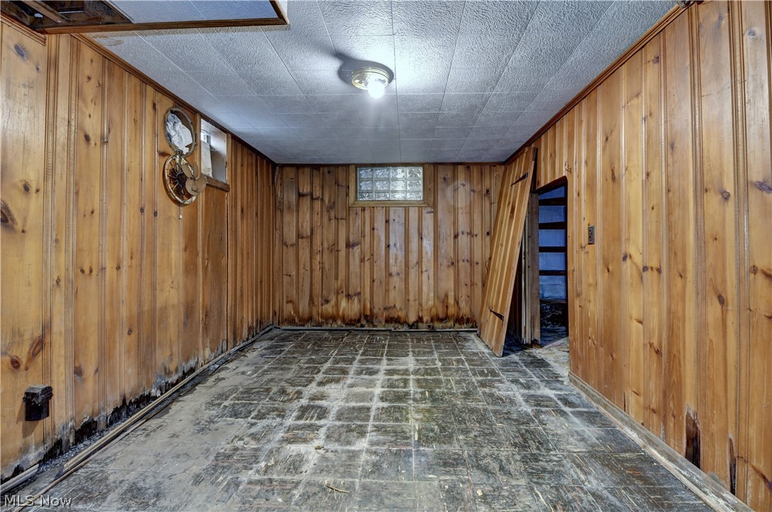 679 Mohawk Avenue Akron OH 44305