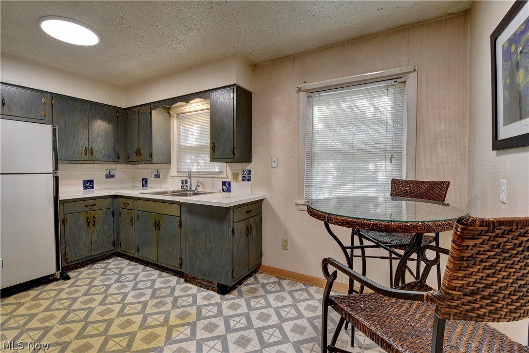 679 Mohawk Avenue Akron OH 44305