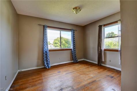 679 Mohawk Avenue Akron OH 44305
