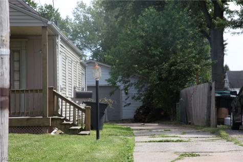 2580 E 37th Street Lorain OH 44055