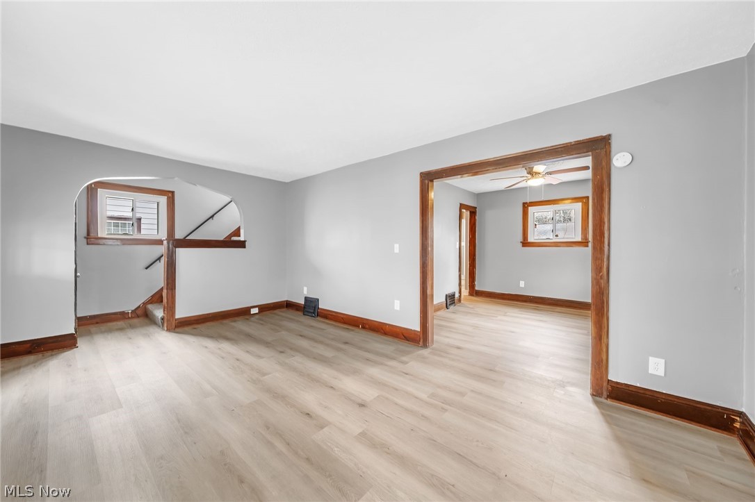 1516 Newton Street Akron OH 44305