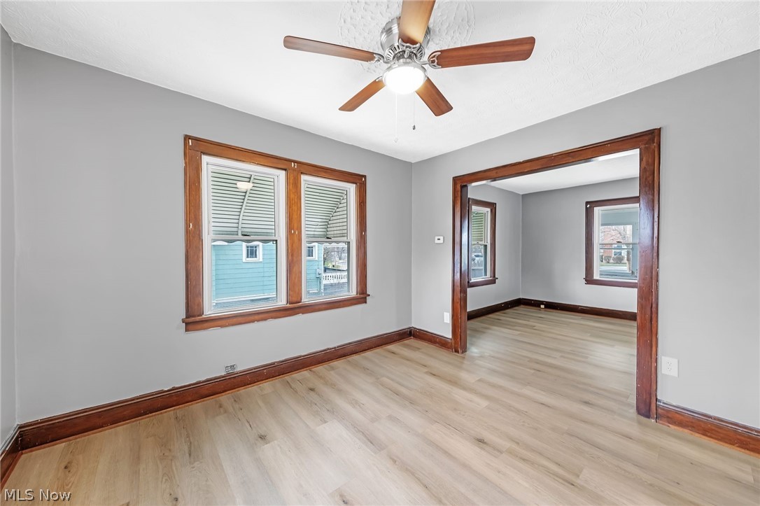 1516 Newton Street Akron OH 44305