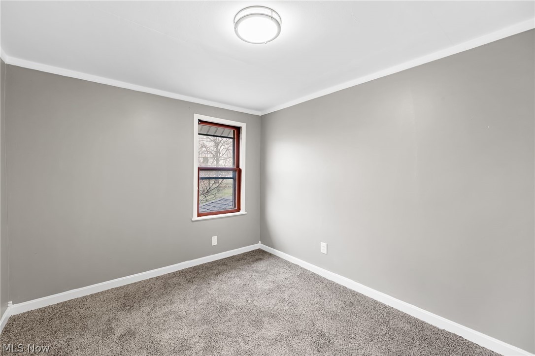 1516 Newton Street Akron OH 44305